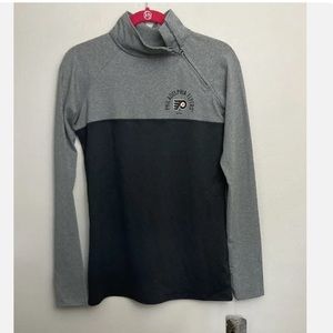 1-14 Philadelphia Flyers hockey NHL womens jacket Small NWT pullover